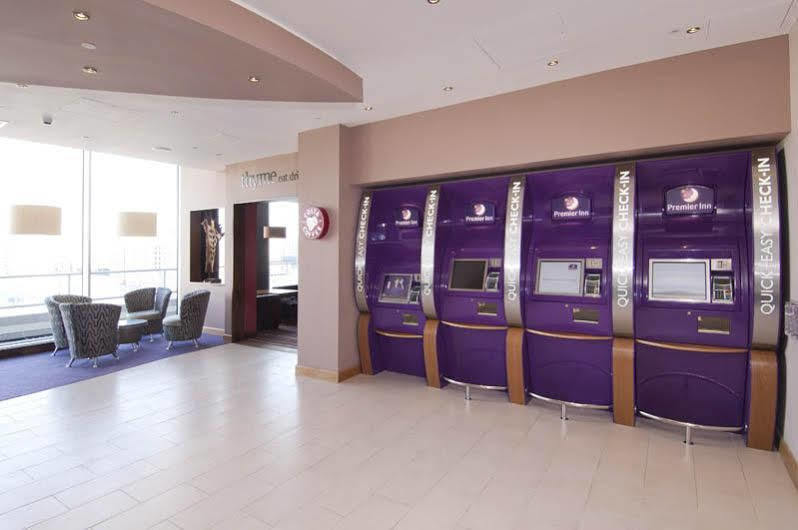 Premier Inn London Stratford Exterior photo